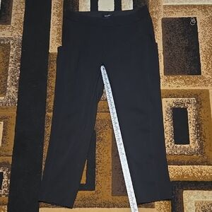 Briggs New York Women's Black Cropped Pants